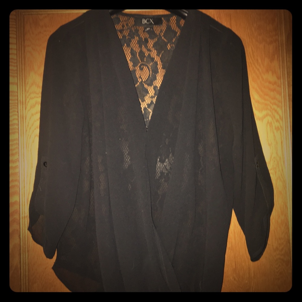 Black 3/4 sleeve with lace back shirt